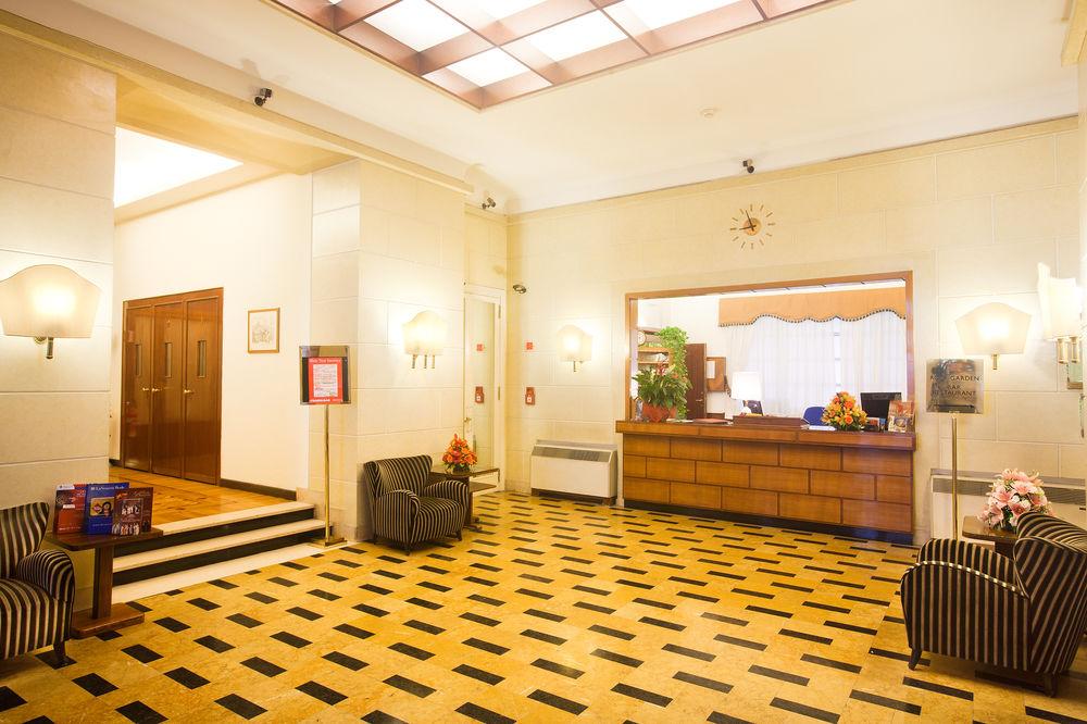 Bettoja Hotel Atlantico Roma Esterno foto